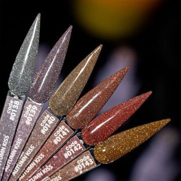 Цветной гель-лак Autumn Kiss DNKa No. 0143