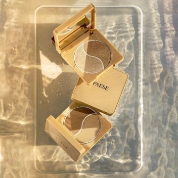 Moldova: Paese SELFGLOW bronzing powder